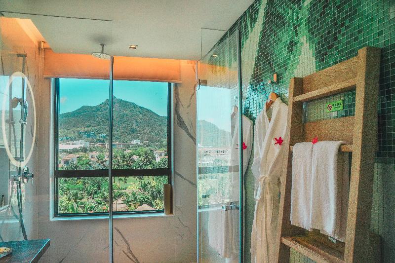 Номер Стандарт, Holiday Inn Resort Qionghai Guantang, An Ihg
