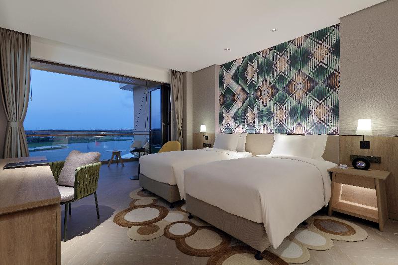 Номер Стандарт, Holiday Inn Resort Qionghai Guantang, An Ihg
