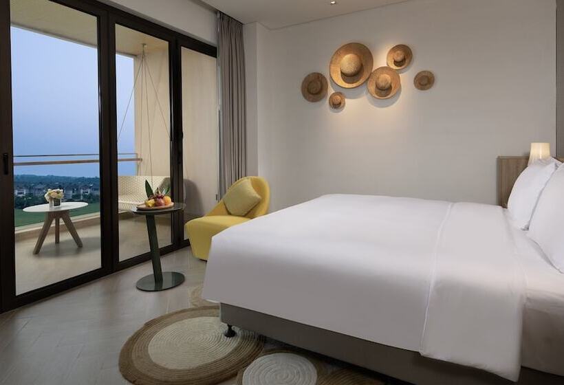 Номер Премиум Вид на Озеро, Holiday Inn Resort Qionghai Guantang, An Ihg
