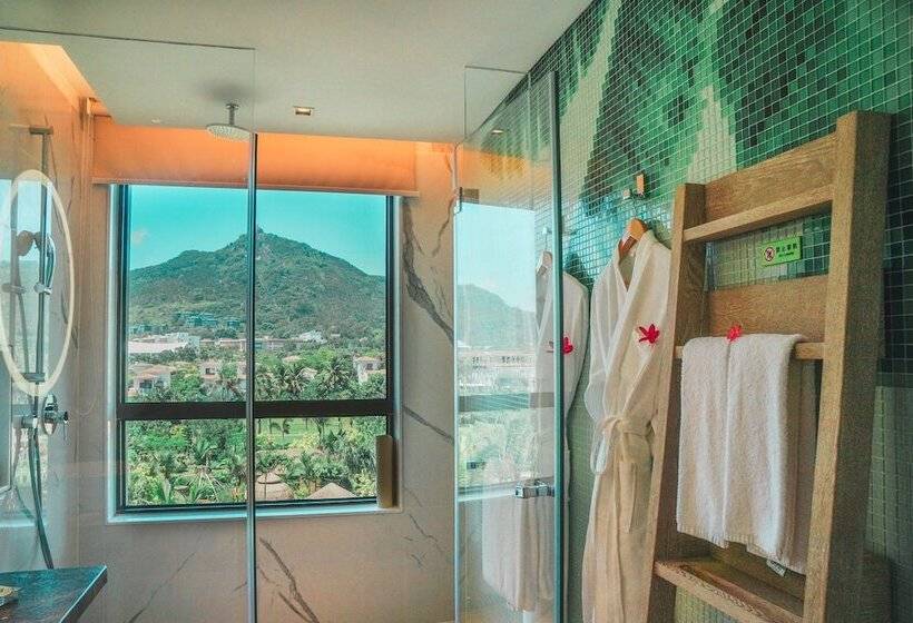 Номер Стандарт, Holiday Inn Resort Qionghai Guantang, An Ihg