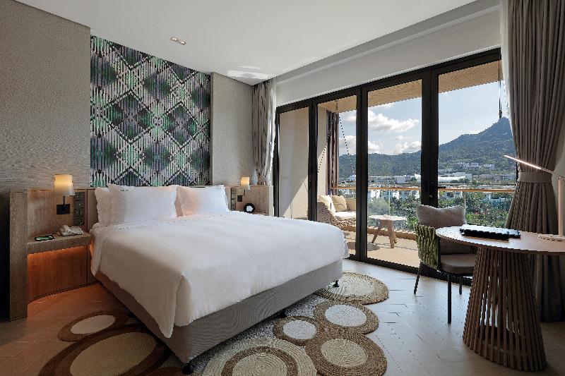 Люкс Кровать Кинг, Holiday Inn Resort Qionghai Guantang, An Ihg