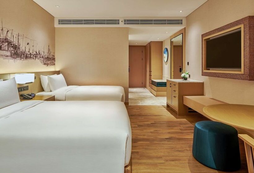 Номер Deluxe, Doubletree By Hilton Shanwei