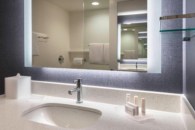 带大床的标准工作室, Residence Inn By Marriott Lancaster
