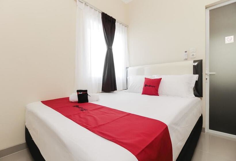 Номер Economy, Reddoorz Near Soekarno Hatta Airport