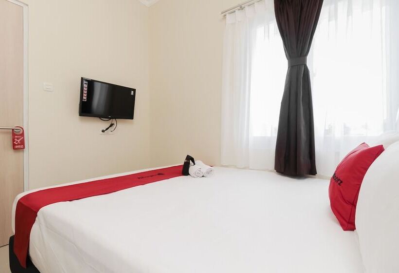 Номер Economy, Reddoorz Near Soekarno Hatta Airport