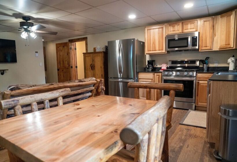 Люкс Премиум, Ouray Riverside Resort   Inn & Cabins