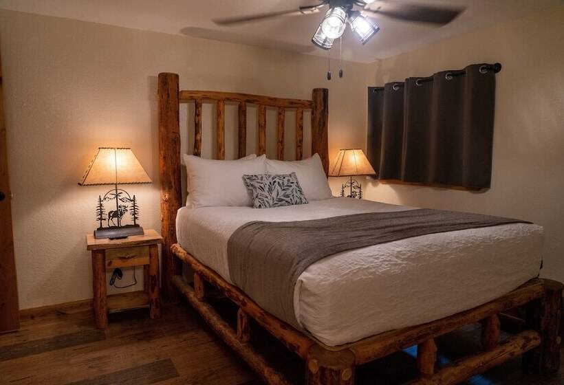 Люкс Премиум, Ouray Riverside Resort   Inn & Cabins
