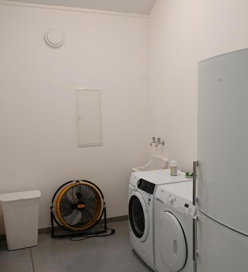 带1个卧室的豪华公寓, Landlord Bij Leuven