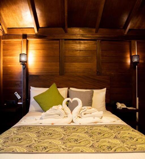 سوییت با چشم‌انداز کوه, Sigiriya King S Resort