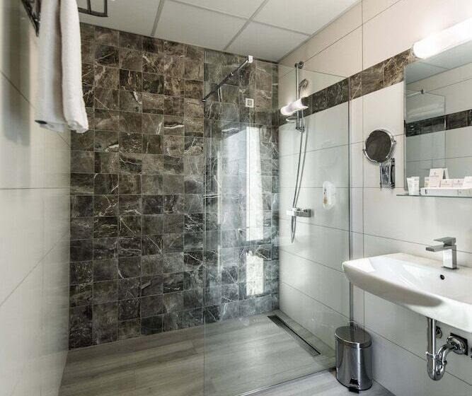 سوییت لوکس, Fontana Vrnjačka Banja