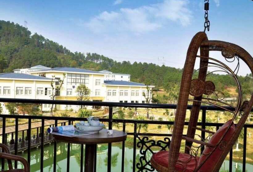 Номер Deluxe, Palace International Hot Spring