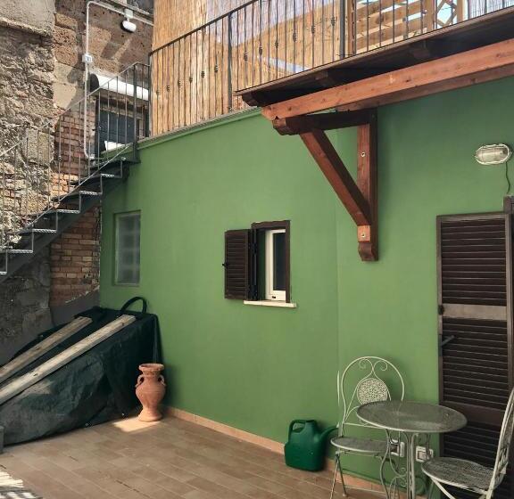 آپارتمان لوکس 1 خوابه, Il Gallo