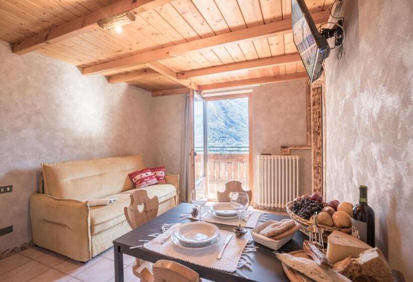 آپارتمان 1 خوابه با بالکن, Residence Fior D'alpe