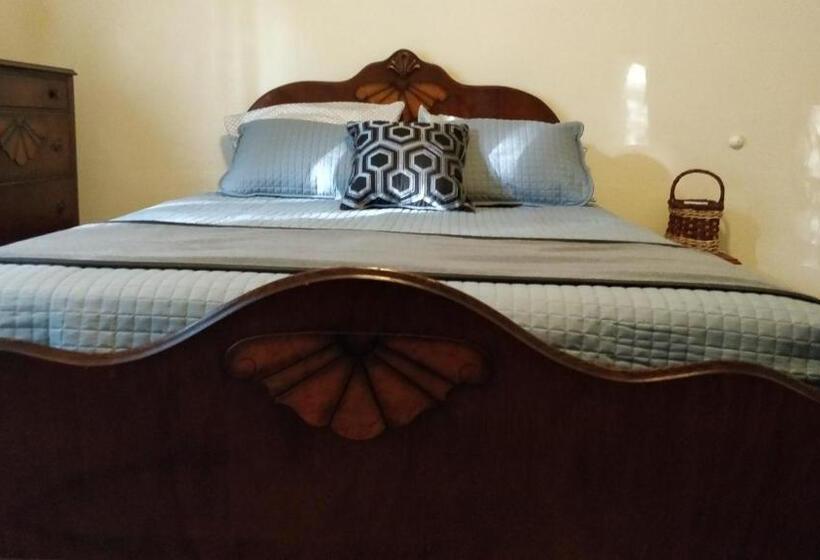 디럭스 룸, Maurrocks   A Pocono Mountains B&b