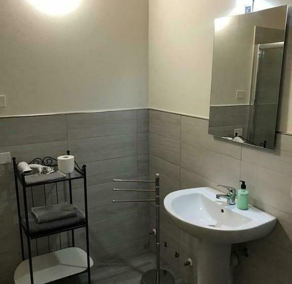 اتاق استاندارد یک نفره, Via Venezia Accomodating Solutions