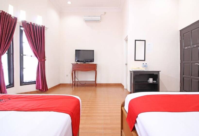 Семейный Номер, Reddoorz Near Umy Yogyakarta