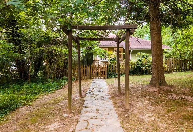 בית, חדר שינה 1, Log Cabin Motor Court