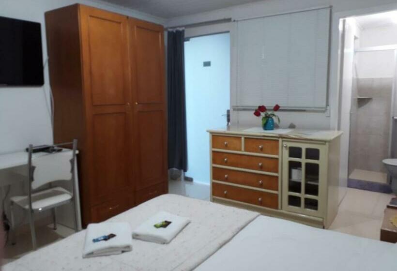 套房, Hostel Inn Lago