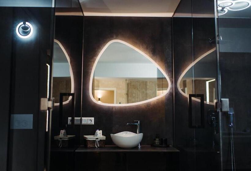 استودیوی لوکس, Boutique Damiani
