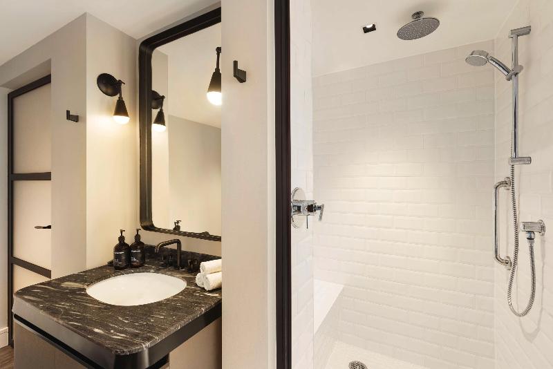 Standard Studio King Bed, Canopy by Hilton San Francisco SoMa