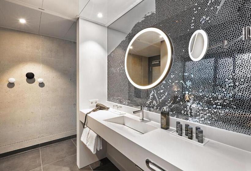 Номер Стандарт, H4 Hotel Mönchengladbach Im Borussia Park
