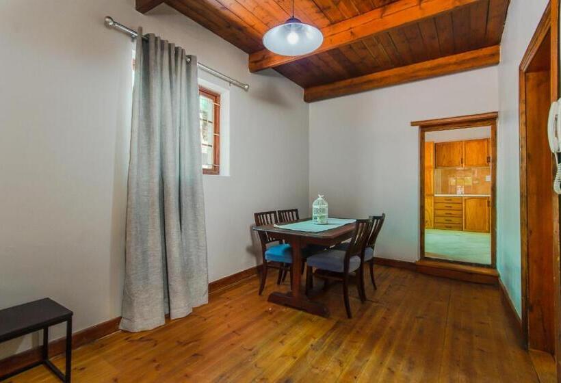 Апартаменты 1 Спальня Нижний Этаж, Olive Tree Lodge
