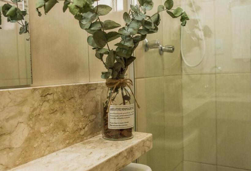 스탠다드 트리플 룸, Rogai Hotel Pousada