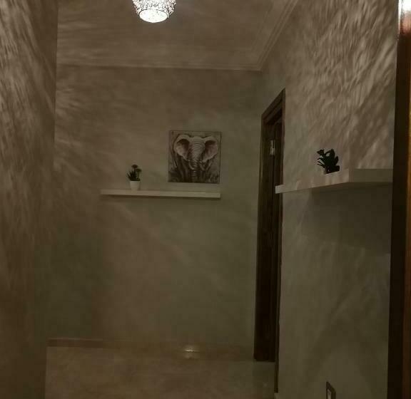 带1个卧室的带阳台的公寓, London House