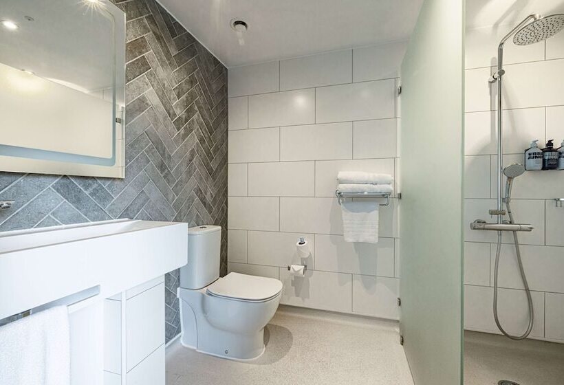 Семейный Номер, Four Points Flex By Sheraton London Shoreditch East