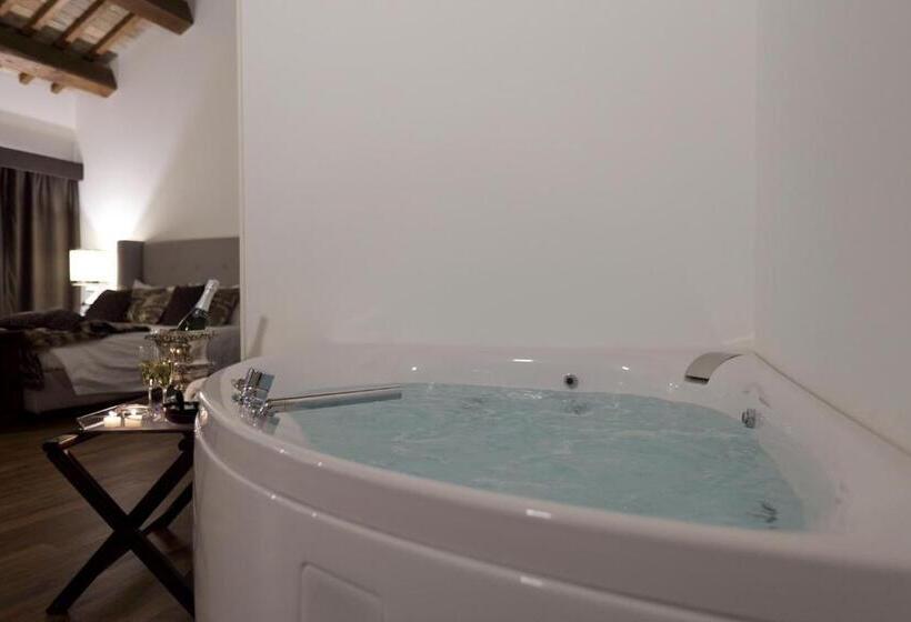 Номер Стандарт с Гидромассажем, Residenza Palazzo Fortuna   Boutique