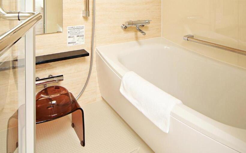 이코노미 룸, Smart Condo Tomari