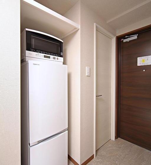 이코노미 트리플 룸, Smart Condo Tomari