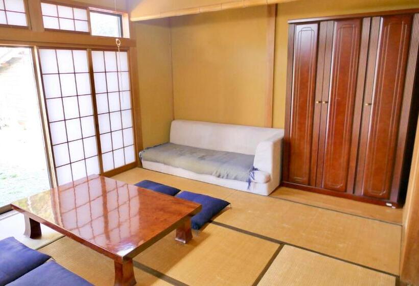 高级家庭房间, Fwa Guest House