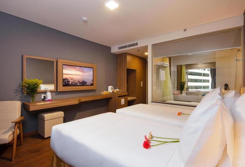 اتاق لوکس با چشم‌انداز شهر, Libra Hotel Nha Trang