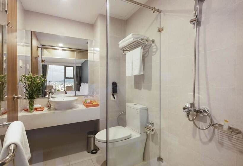 اتاق لوکس با چشم‌انداز شهر, Libra Hotel Nha Trang
