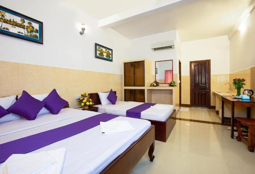غرفة عائلية, Botoum Hostel