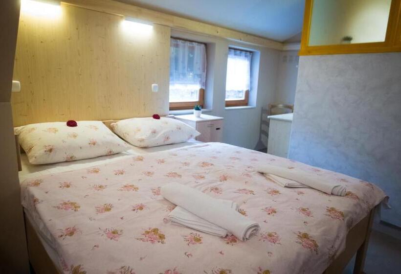 اتاق استاندارد با بالکن, Gluten Free Bed & Breakfast Dežela Okusov