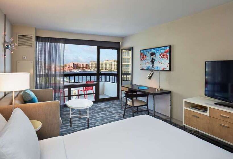 스탠다드 룸 킹사이즈 침대, The Lodge At Gulf State Park, A Hilton