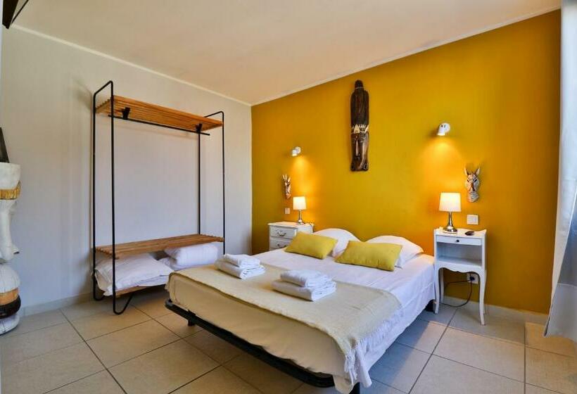 سوییت, Hôtel La Bastide
