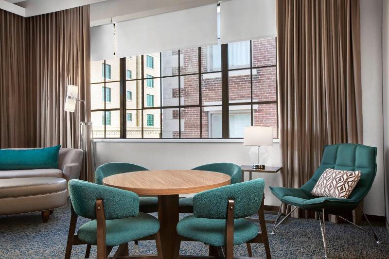 Люкс Кровать Кинг, Courtyard By Marriott Cape Girardeau Downtown