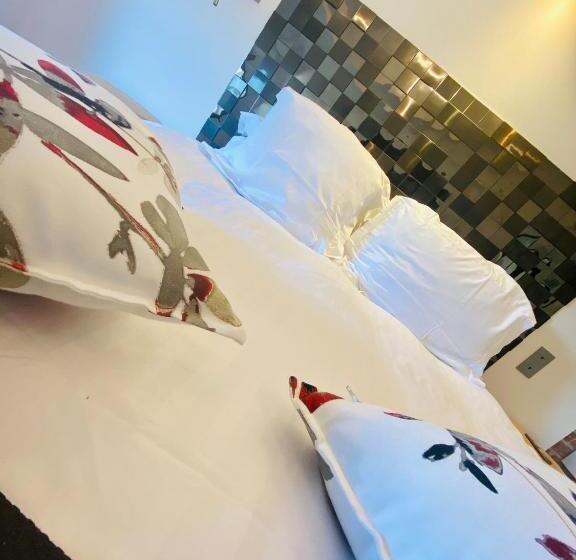 Люкс Повышенной Комфортности, Hostellerie De La Fontaine