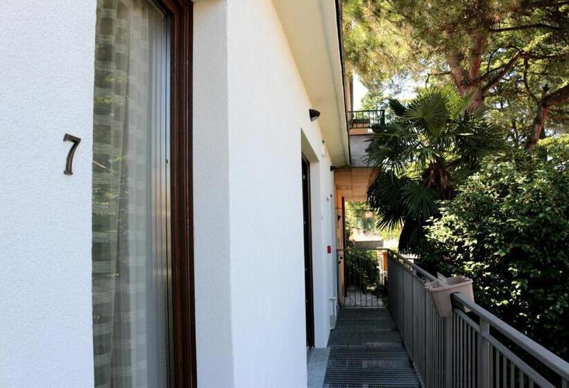 Апартаменты Deluxe 1 Спальня, Paradeisos Residence Sas