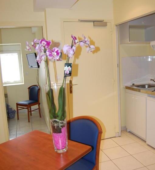 Family Suite, Appart'hôtel La Suze Sur Sarthe