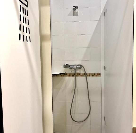 Кровать в Общей Комнате, Albergue O Burgo