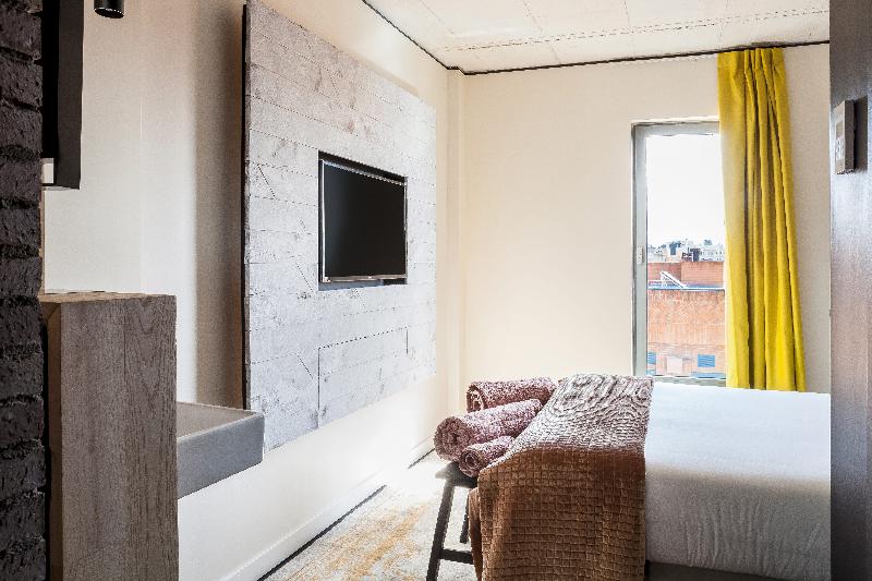 Superior Room with Terrace, Bastardo Hostel