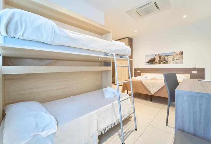４ベッドルームクラシックタイプ, Firmafede Guest House