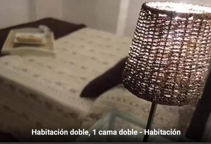 اتاق استاندارد با بالکن, Hostal Calderon Cuenca