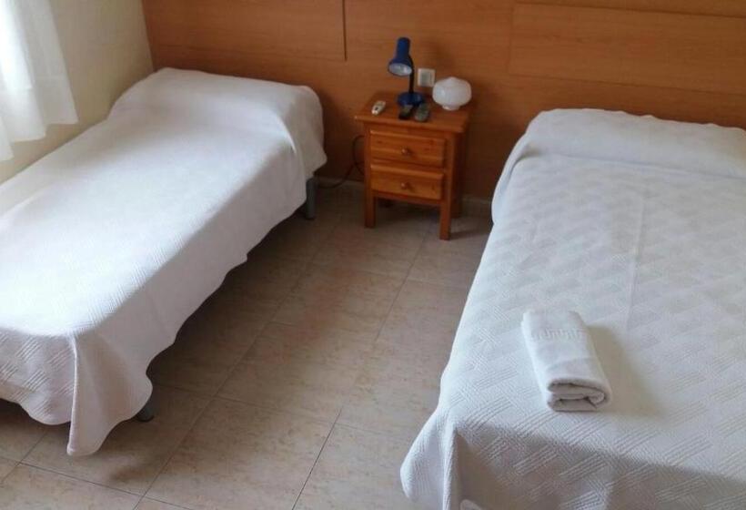 Номер Стандарт Индивидуальный Совместная Ванная, Hostal Jose Luis