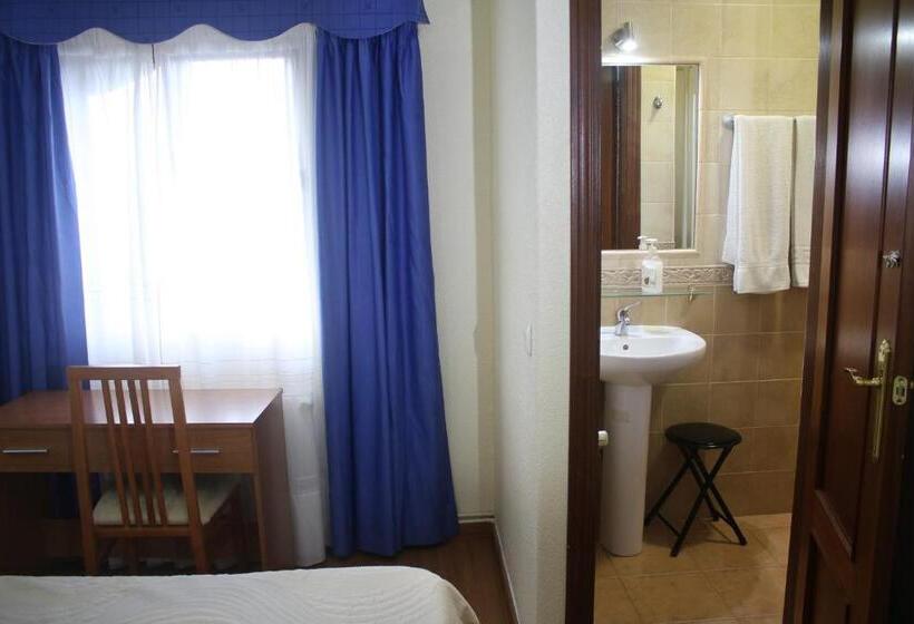 Номер Стандарт, Pilar Casa Rural
