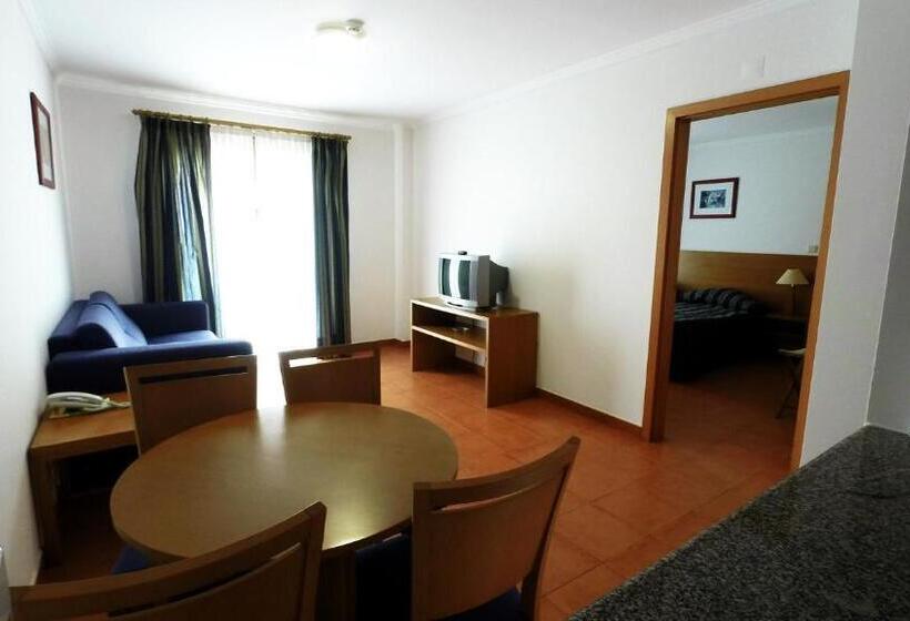 Апартаменты 2 Спальни, Apartamentos Turísticos Vila Praia